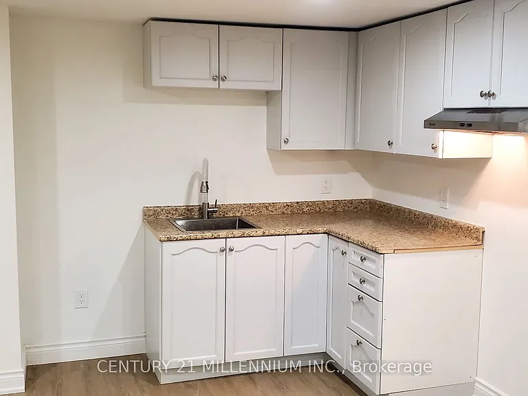 32 Stewart Ave #BASEMENT — Photo 10