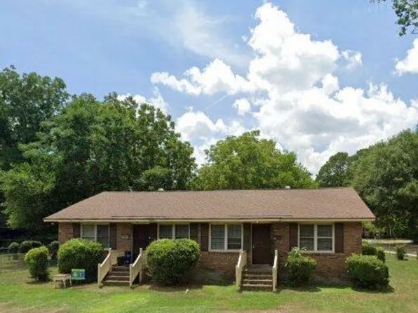 200 S 10th St #B, Hartsville, SC 29550