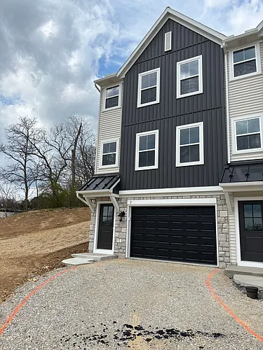 2 Meredith Way Photo 1