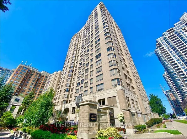 5418 Yonge St, Toronto, ON