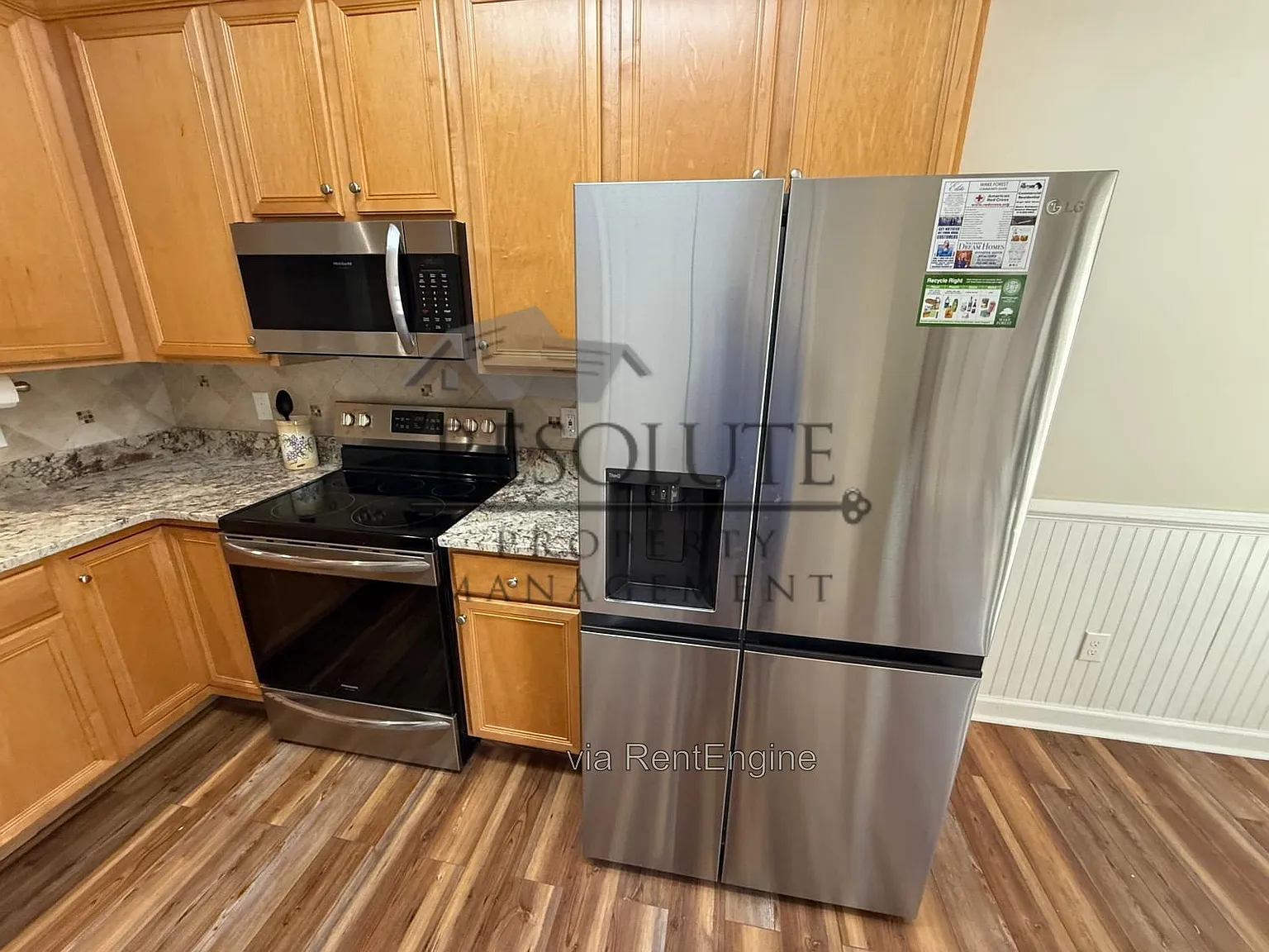 3 bed, 2.5 bath, 1425 sqft, $1,895 — Photo 4