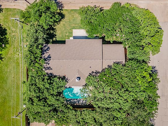 3rd image of 2815 Perkins Rd