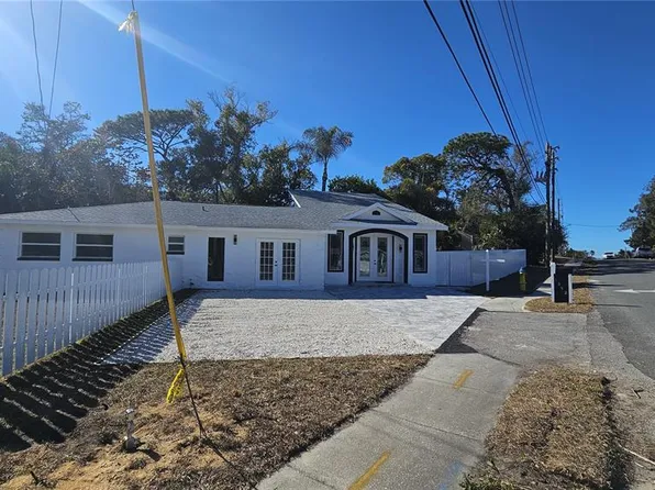 1092 N Florida Ave, Tarpon Springs, FL 34689