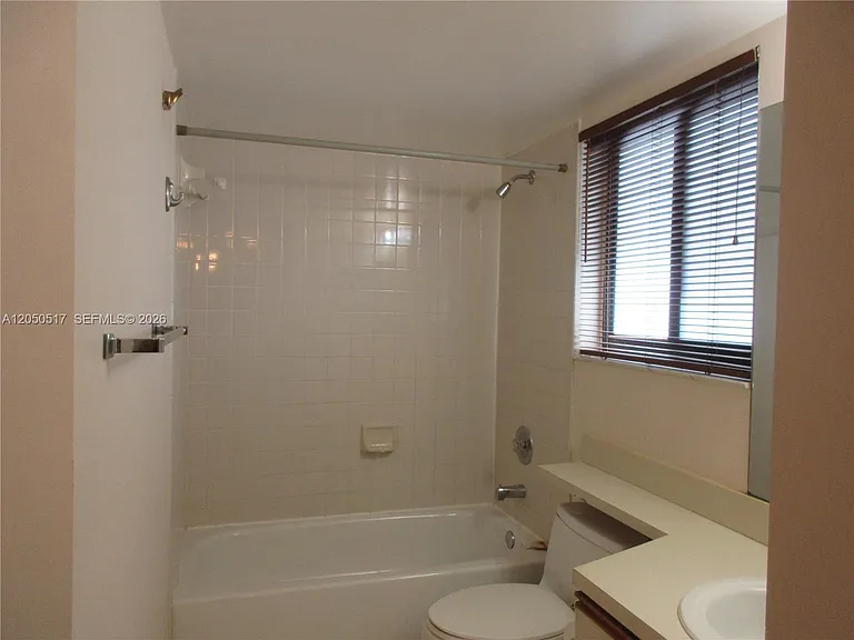 15545 Miami Lakeway N #211 — Photo 16