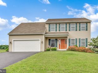 2435 Baker Rd, York, PA 17408