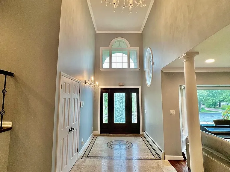 210 Birchwood Park Dr — Photo 3