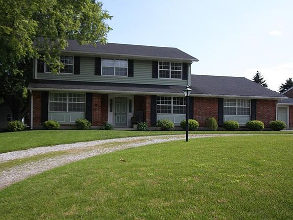 2nd image of 1326 Stratford Dr