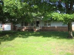 1611 Mimosa Rd, Carthage, MO 64836
