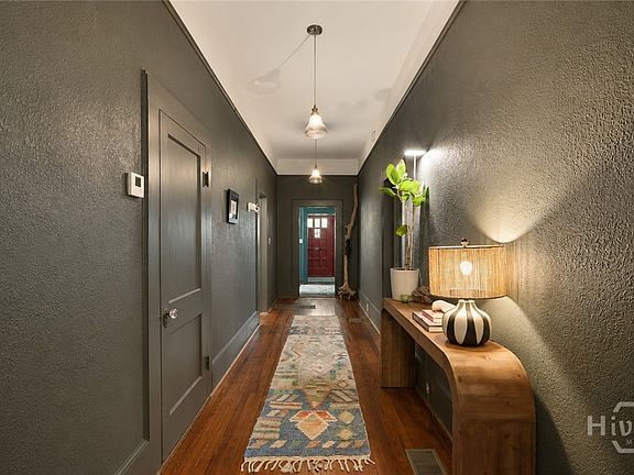 5th image of 1121 E 33rd Street