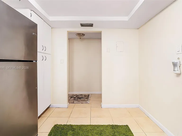 800 Parkview Dr #901 — Photo 21