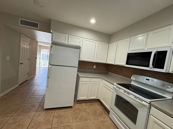 3rd image of 3491 N Arizona Ave Unit 19
