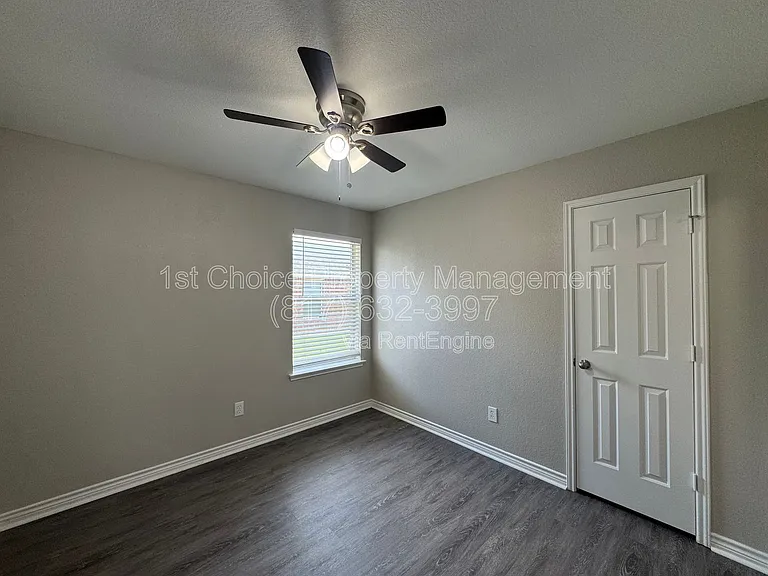 924 Marist Dr — Photo 20
