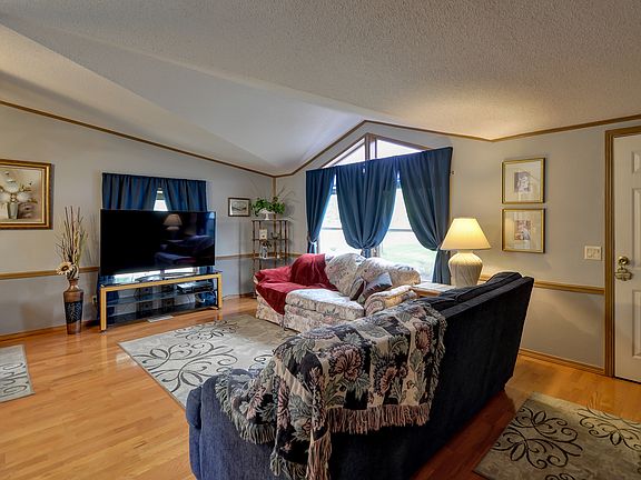 5th image of 532 Harbor Heights Dr