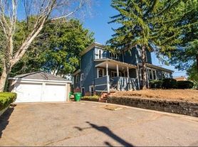 119 Boston Ave, Medford, MA