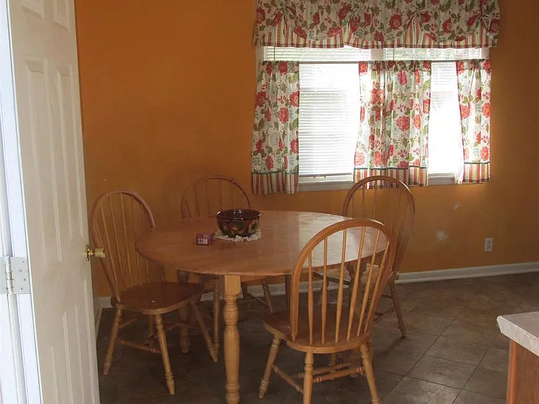 304 Walker St — Photo 9