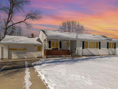 105 1st Ave SW, Nya, MN, 55397