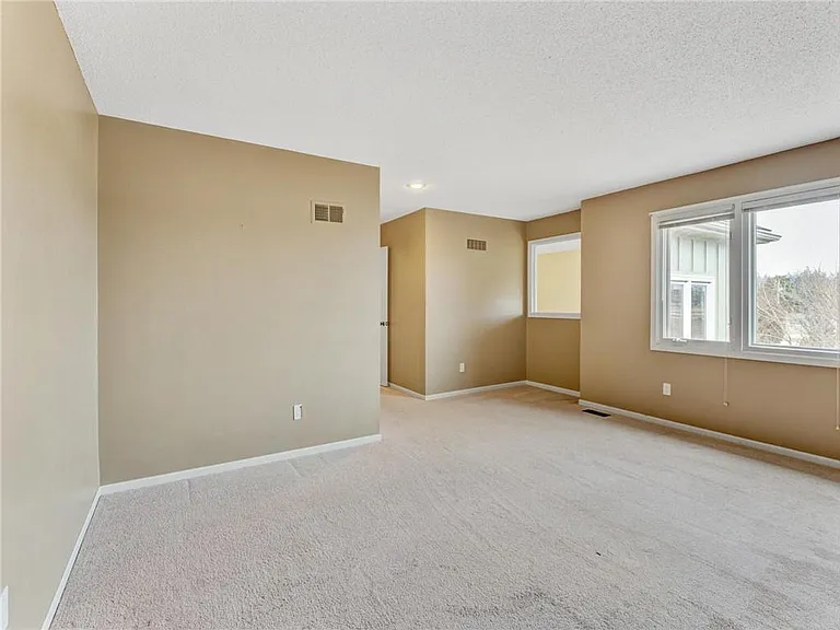11411 Nieman Rd — Photo 18