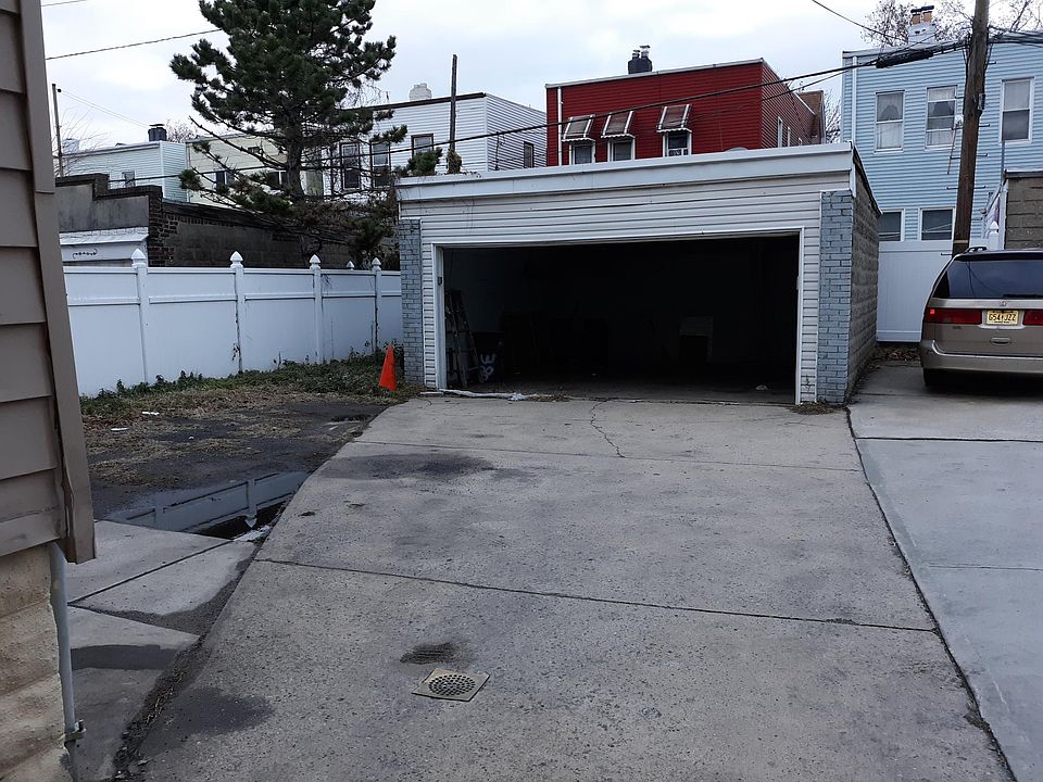 2nd image of 380 Van Nostrand Ave #1