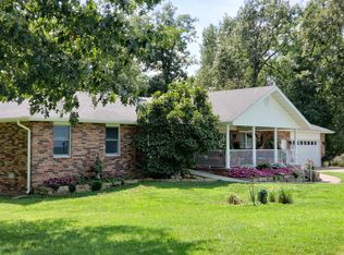 1048 Sparkle Brook Rd, Marshfield, MO 65706