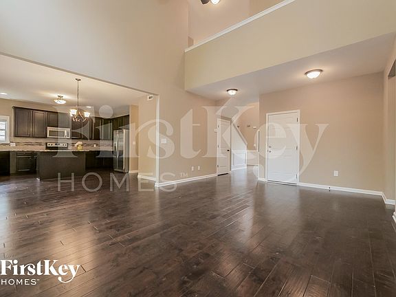 3rd image of 259 Village Park Dr