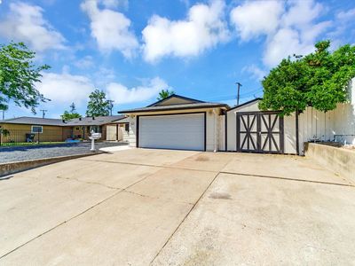 6013 Green Glen Way, Sacramento, CA, 95842