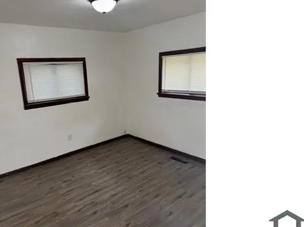 53 Becker Dr, Saint Louis, MO 63135