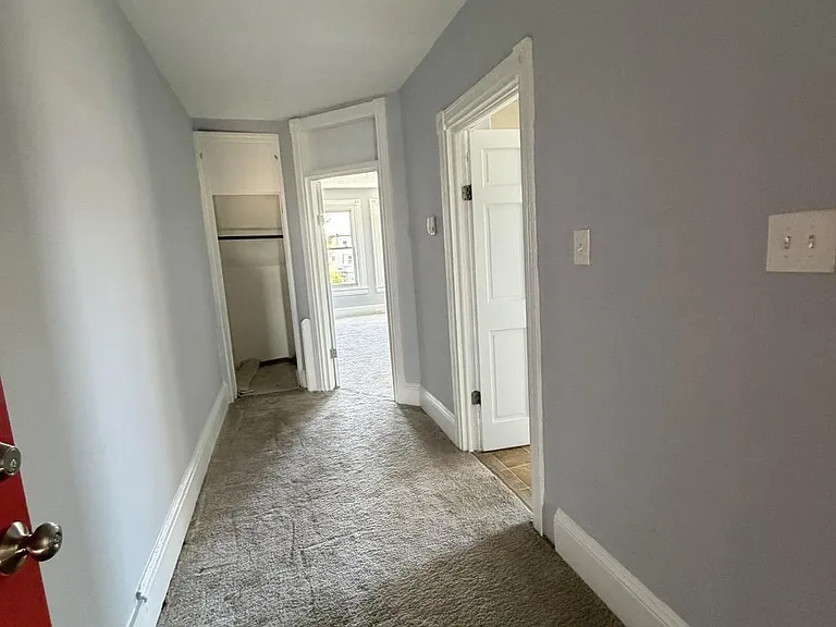566 Noble St #2 — Photo 7