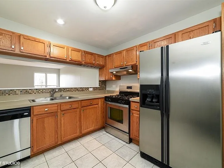1326 Brunswick Ct — Photo 9