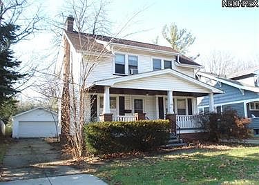 1st image of 1372 Vandemar St