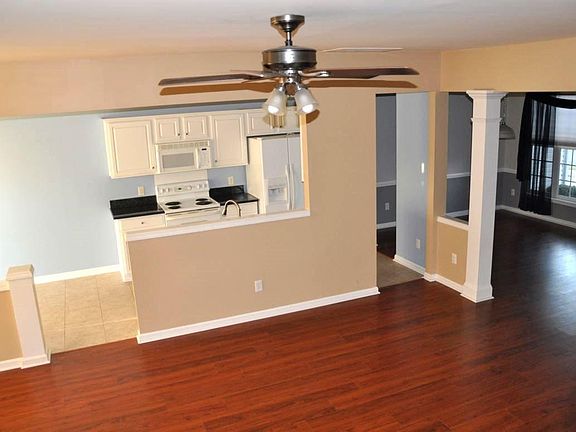 Living room into Kitchen and Dining Room view