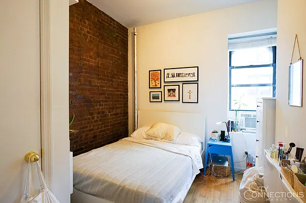 Rented by City Connections Realty | media 29