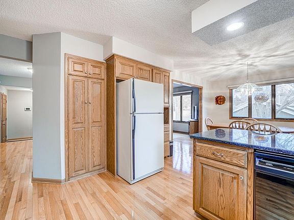 5th image of 3301 E 126th St