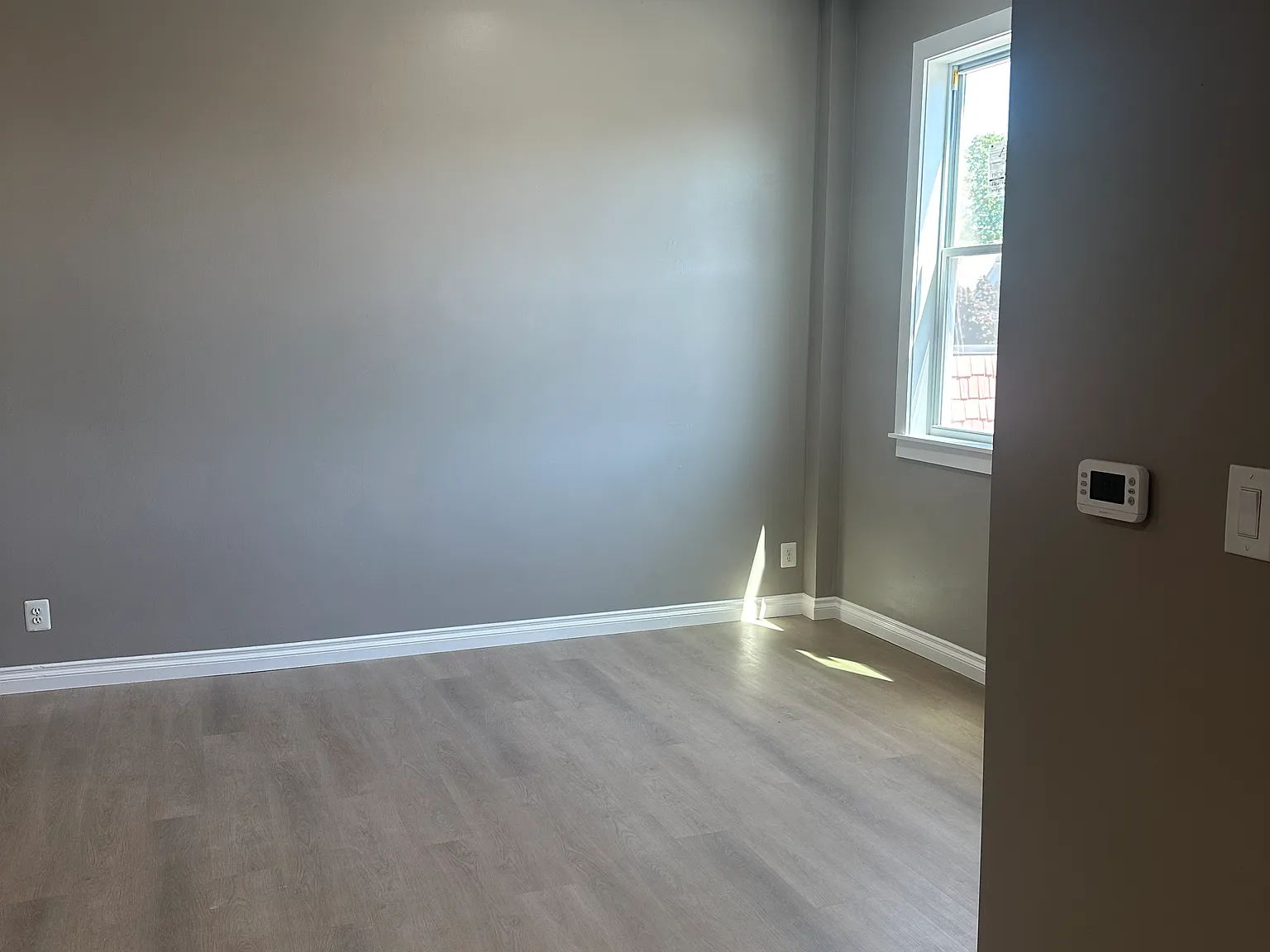2 bed, 1000 sqft, $1,450 — Photo 3