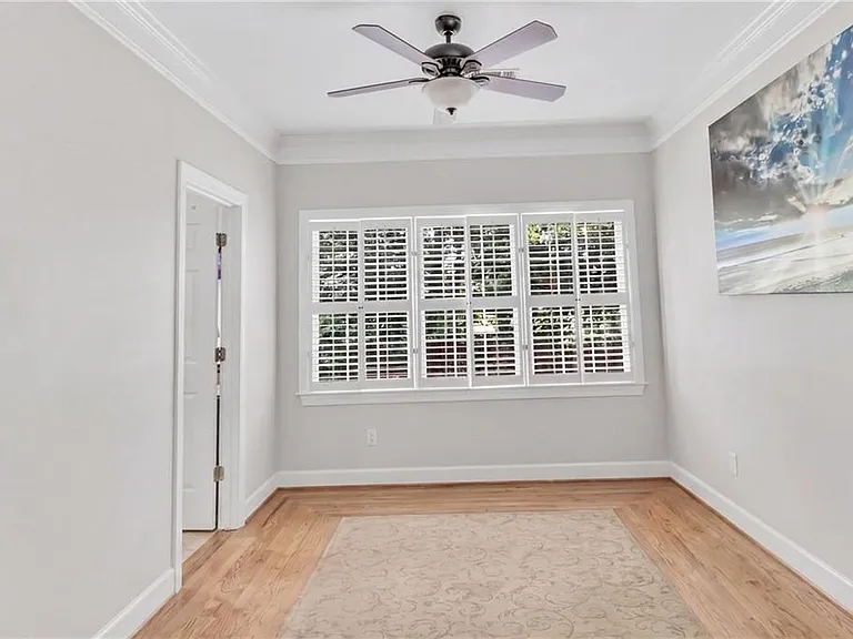 1085 Castle Pointe Ln — Photo 20