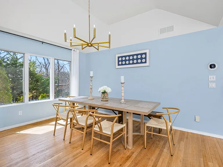 12 Douglas Ct — Photo 6
