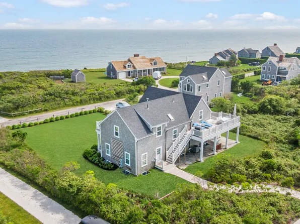 30 Wanoma Way, Nantucket, MA 02554