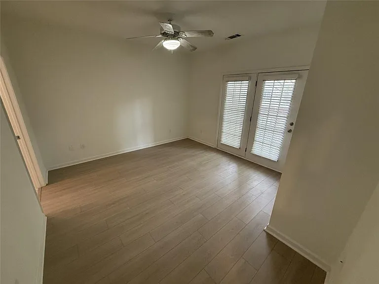 411 Spring Heights Ln SE #4 — Photo 10