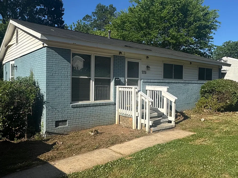 2701 Abelwood Rd