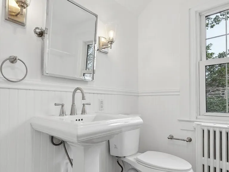 232 Forrest Ave — Photo 31