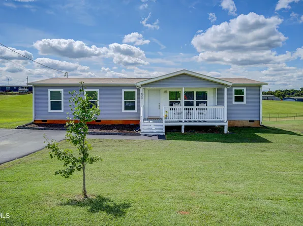 629 Towers Dr, Dandridge, TN 37725
