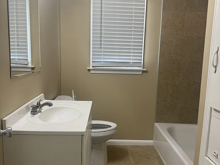 5955 Windy Hill Cir S — Photo 7
