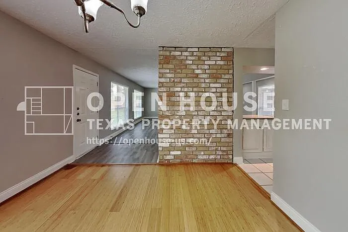 12706 Pantano Dr — Photo 32