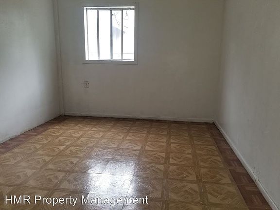 2nd image of 261 E Phillips Blvd