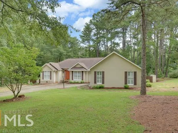 281 Deerfield Ln, Royston, GA 30662