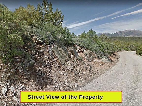 5th image of 2885 E Overlook Dr