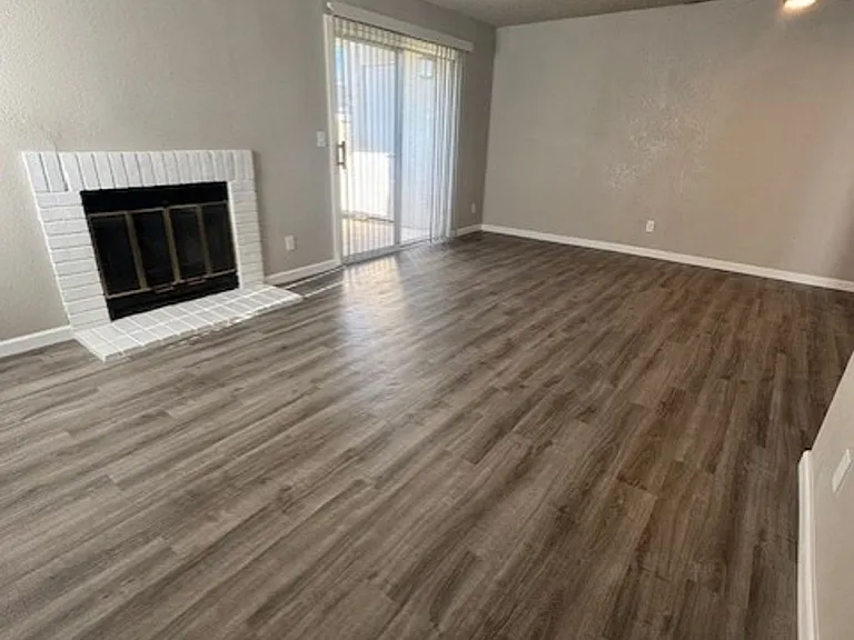 River Run Apartments — Photo 7