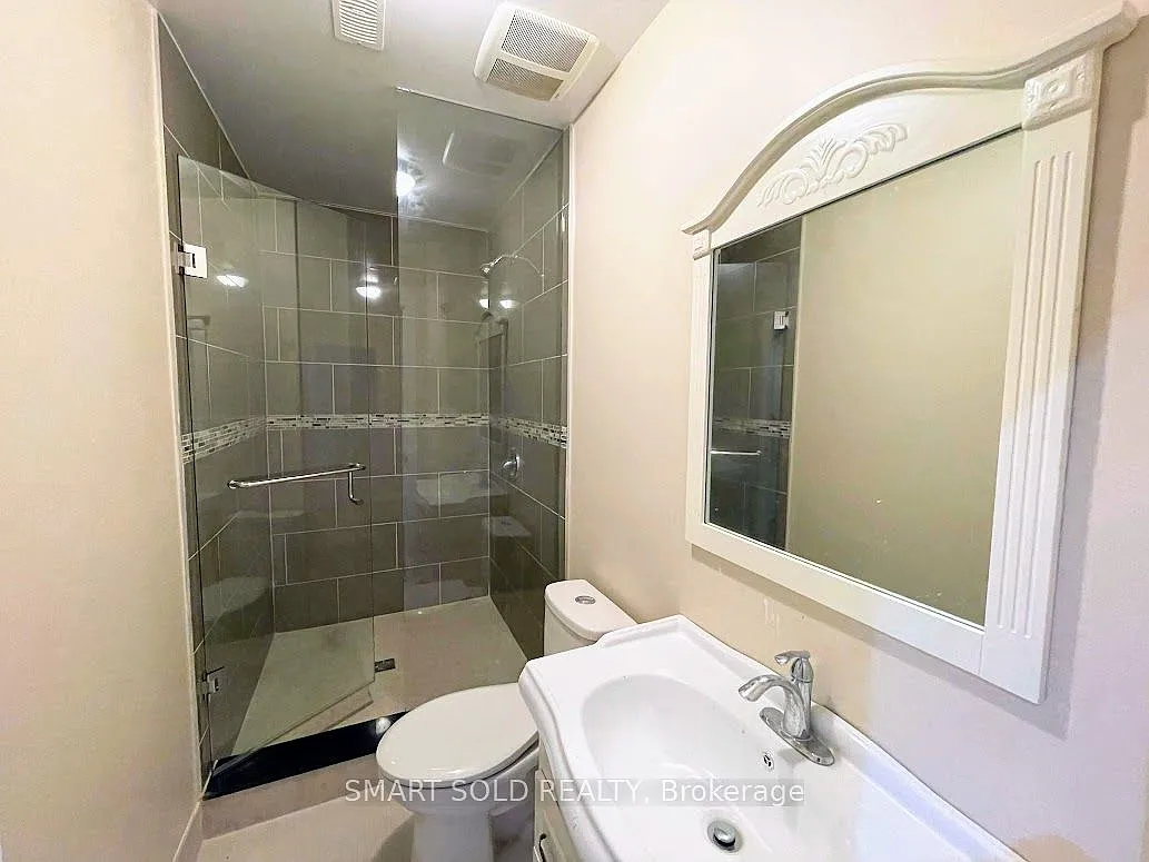 Building Photo - 11 Lurgan Dr #BASEMENT