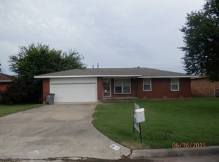 32 SW 49th St, Lawton, OK 73505