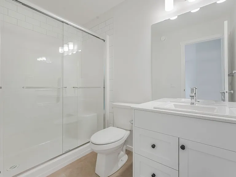 545 Black Stone Blvd — Photo 24
