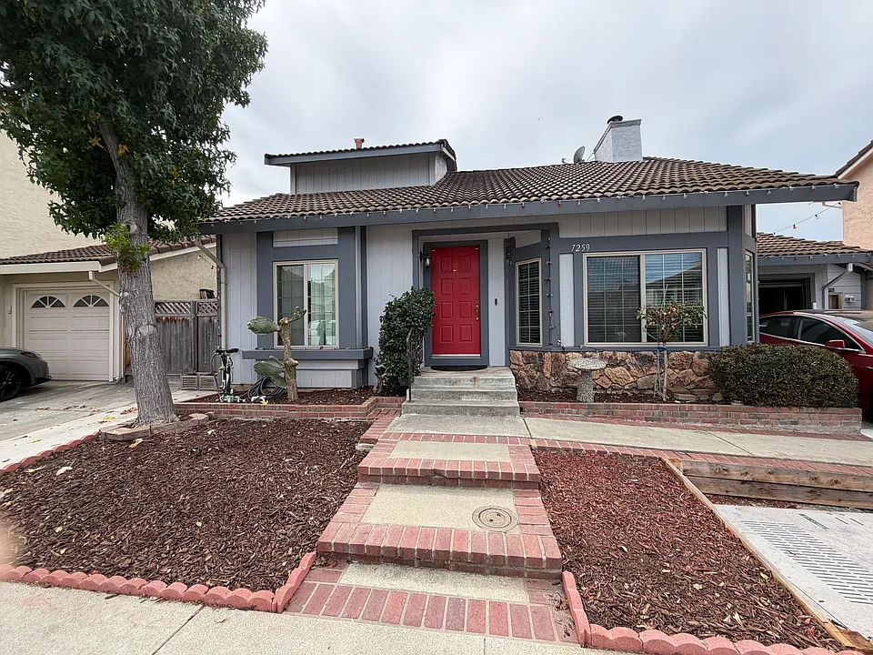 7259 Sleepy Creek Dr